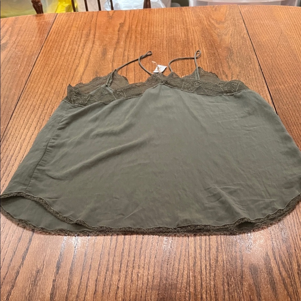 Primitive Elegant Lace Trimmed Green Camisole Size M - Picture 7 of 10